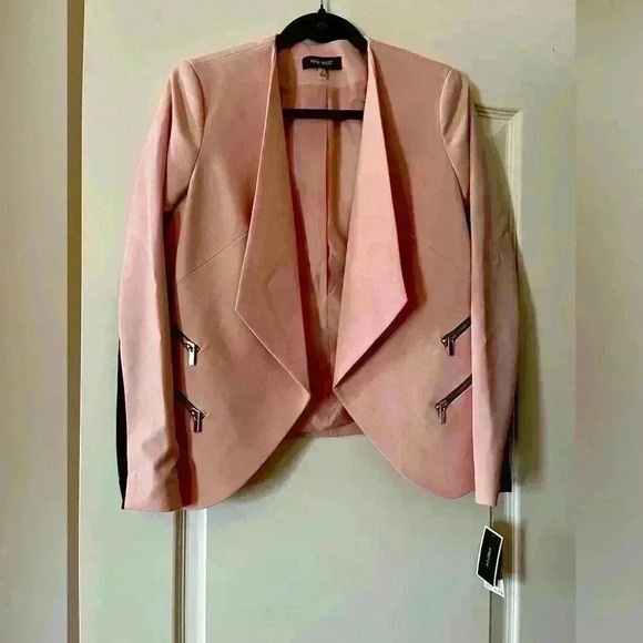 Nine West Jackets & Blazers - Nine West Lined Light Pink Blazer with Zipper Embellishments Women’s SZ 2